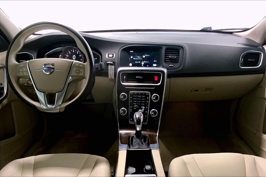 Thumbnail: 2016 Volvo S60 - 10