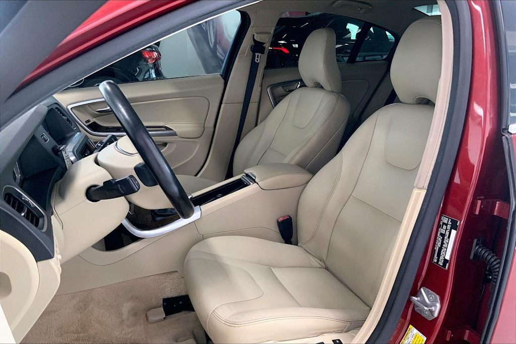 Thumbnail: 2016 Volvo S60 - 11