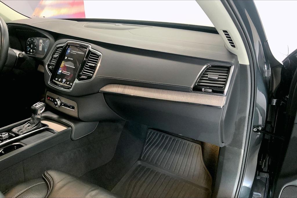 Thumbnail: 2021 Volvo XC90 - 25