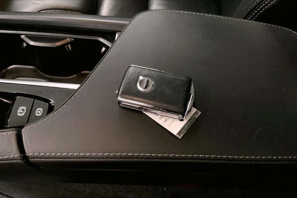 Thumbnail: 2021 Volvo XC90 - 20