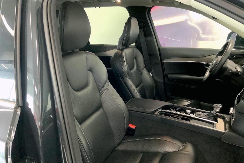 Thumbnail: 2021 Volvo XC90 - 22