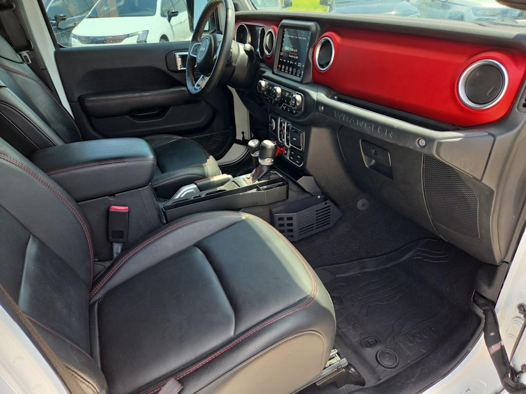 Thumbnail: 2020 Jeep Wrangler - 28