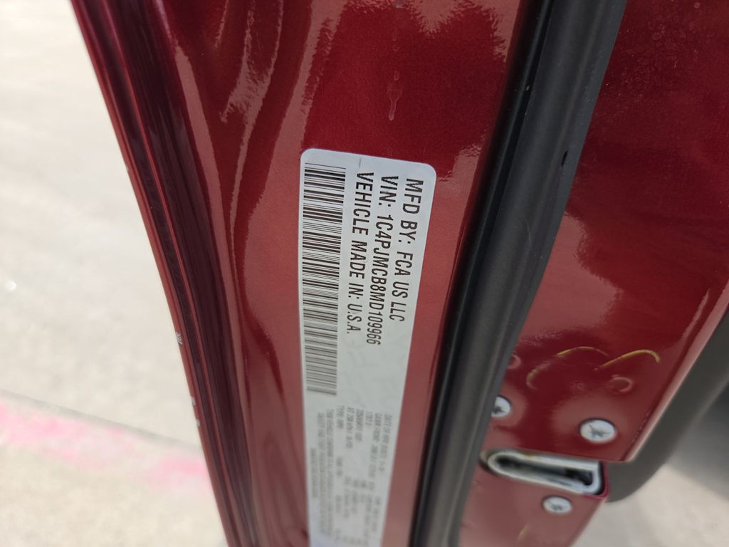 Thumbnail: 2021 Jeep Cherokee - 17