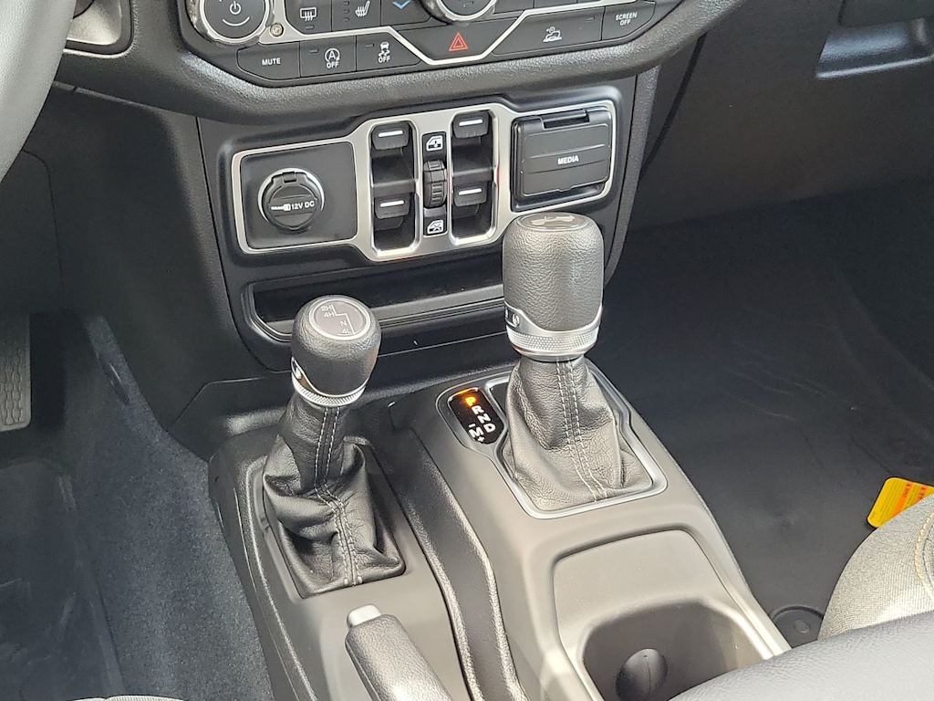 Thumbnail: 2026 Jeep Wrangler - 16