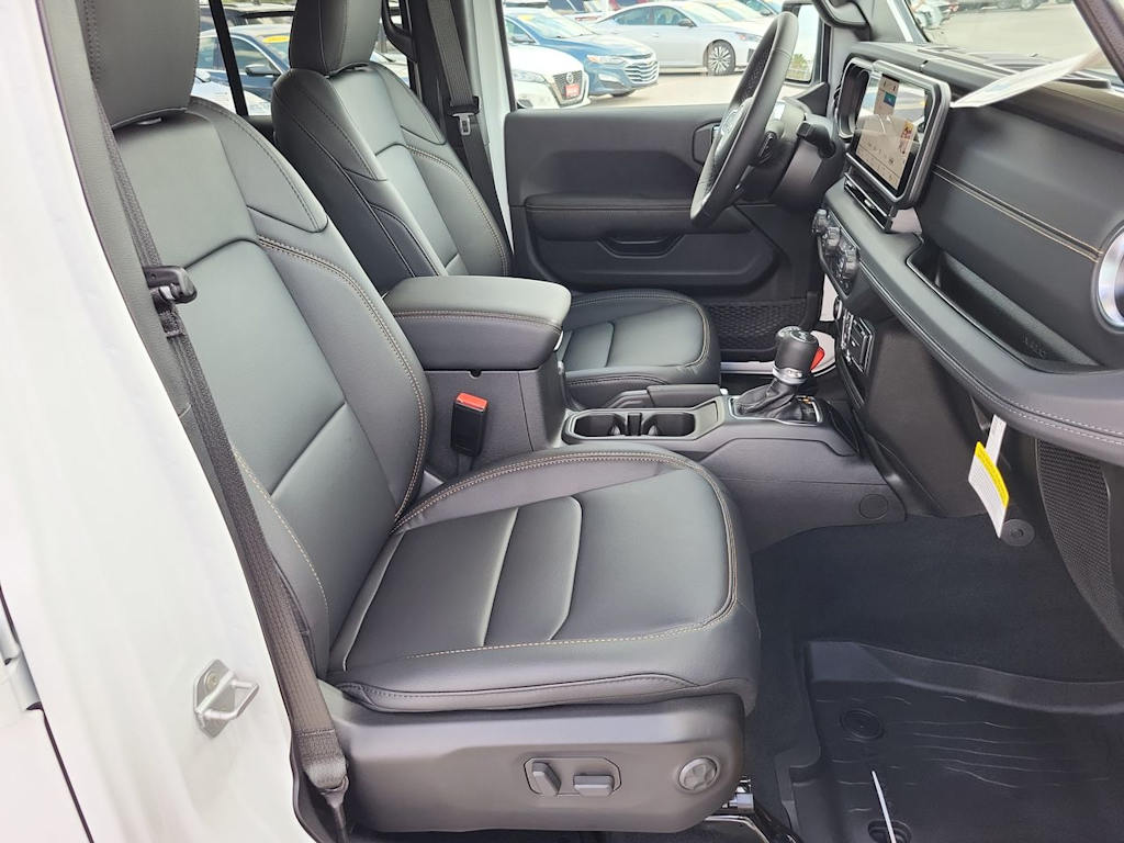 Thumbnail: 2026 Jeep Wrangler - 12