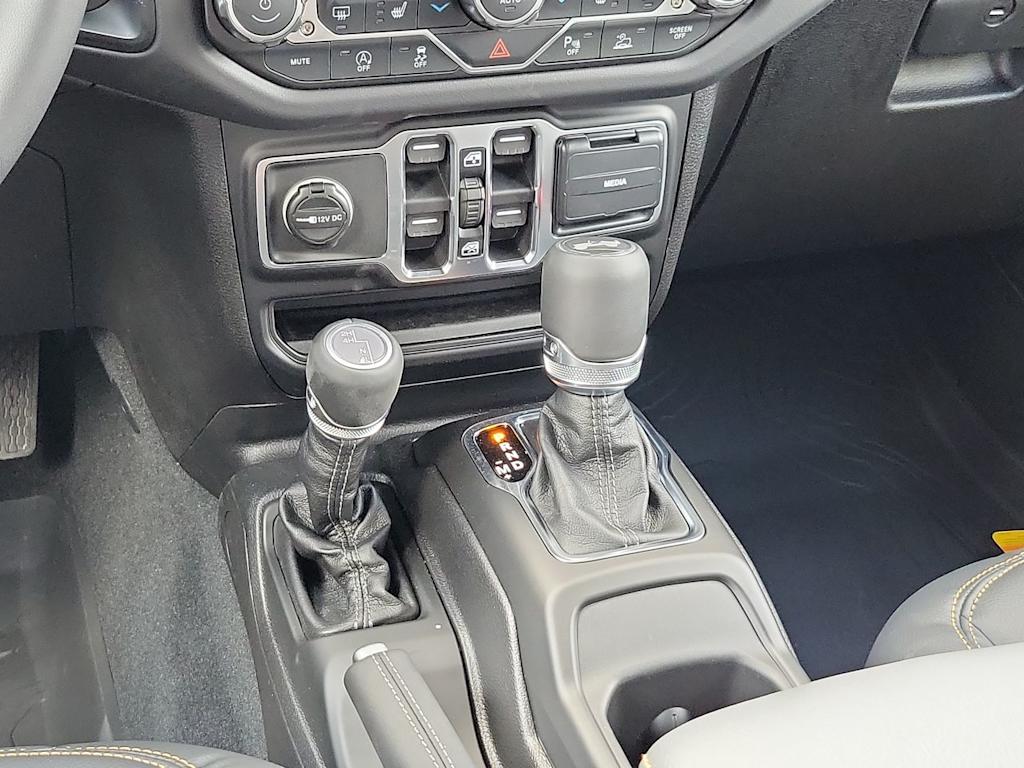 Thumbnail: 2026 Jeep Wrangler - 16