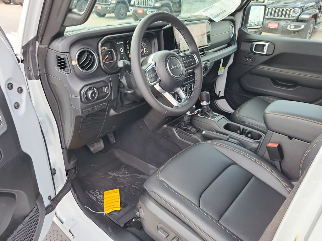 Thumbnail: 2026 Jeep Wrangler - 2