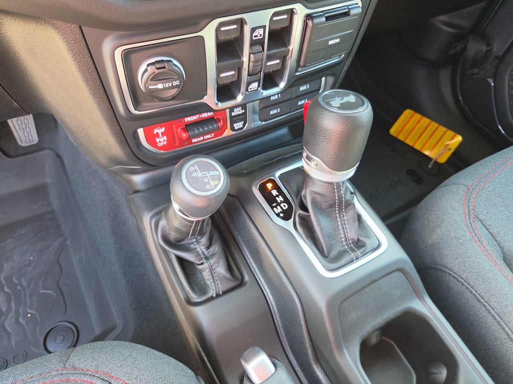 Thumbnail: 2026 Jeep Wrangler - 13