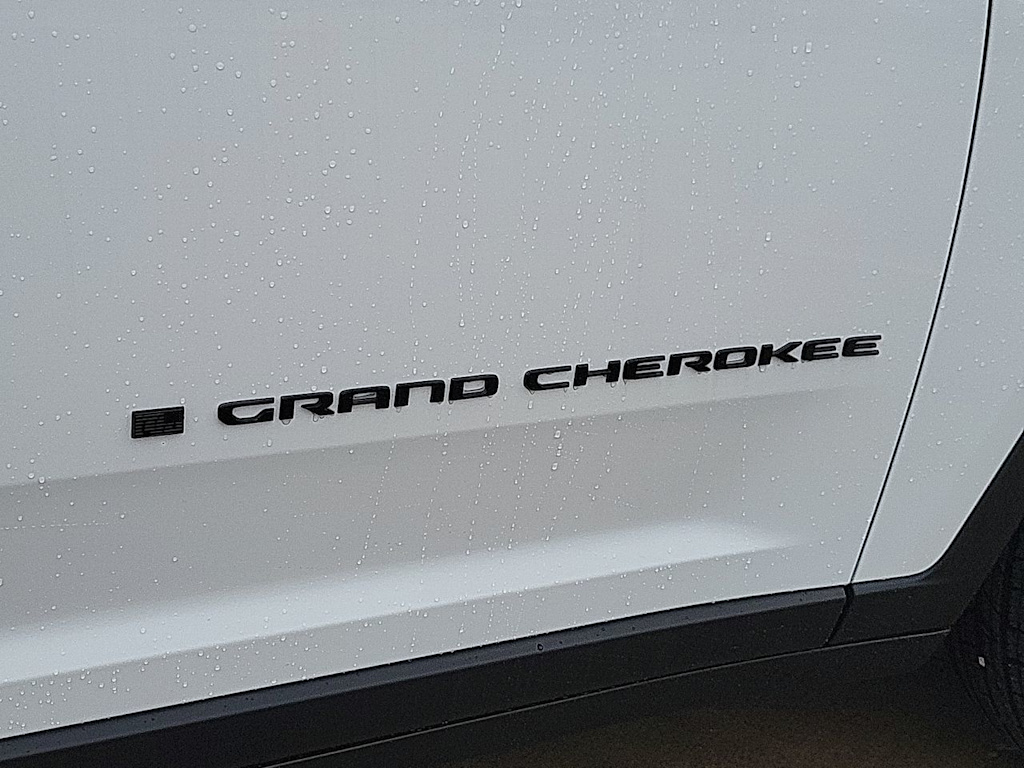 Thumbnail: 2025 Jeep Grand Cherokee - 7