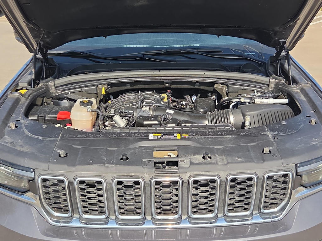 Thumbnail: 2025 Jeep Grand Cherokee - 9