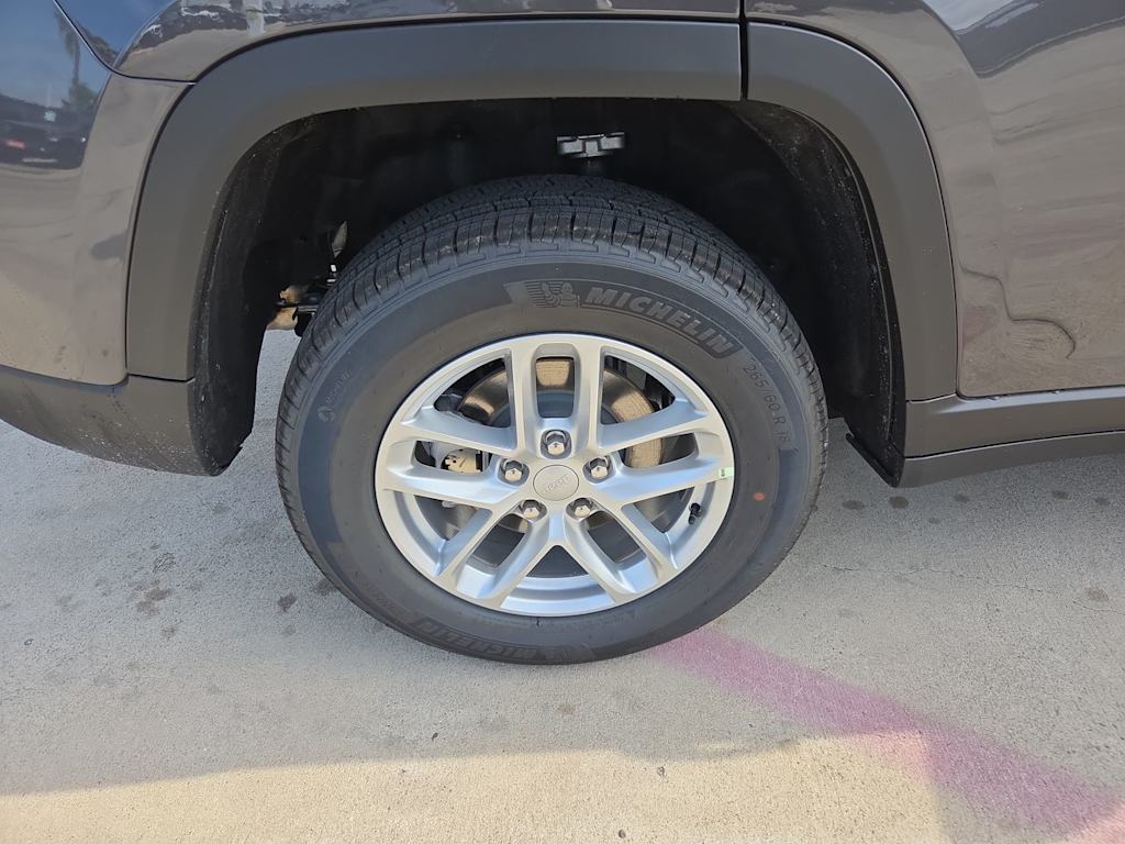 Thumbnail: 2026 Jeep Grand Cherokee - 8