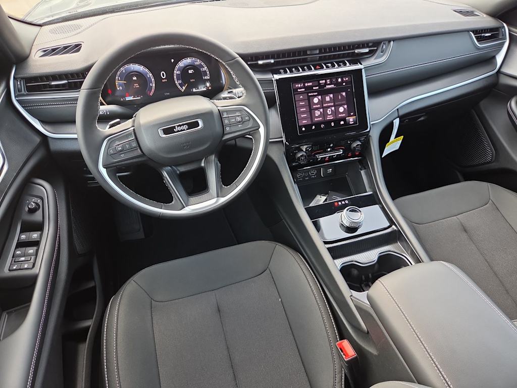 Thumbnail: 2026 Jeep Grand Cherokee - 10
