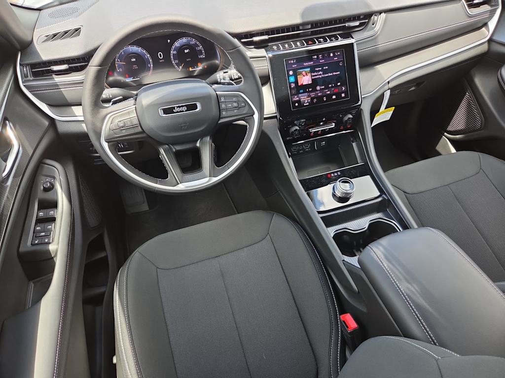 Thumbnail: 2026 Jeep Grand Cherokee - 10