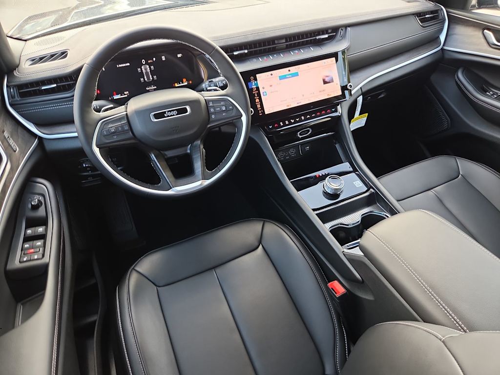 Thumbnail: 2026 Jeep Grand Cherokee - 10