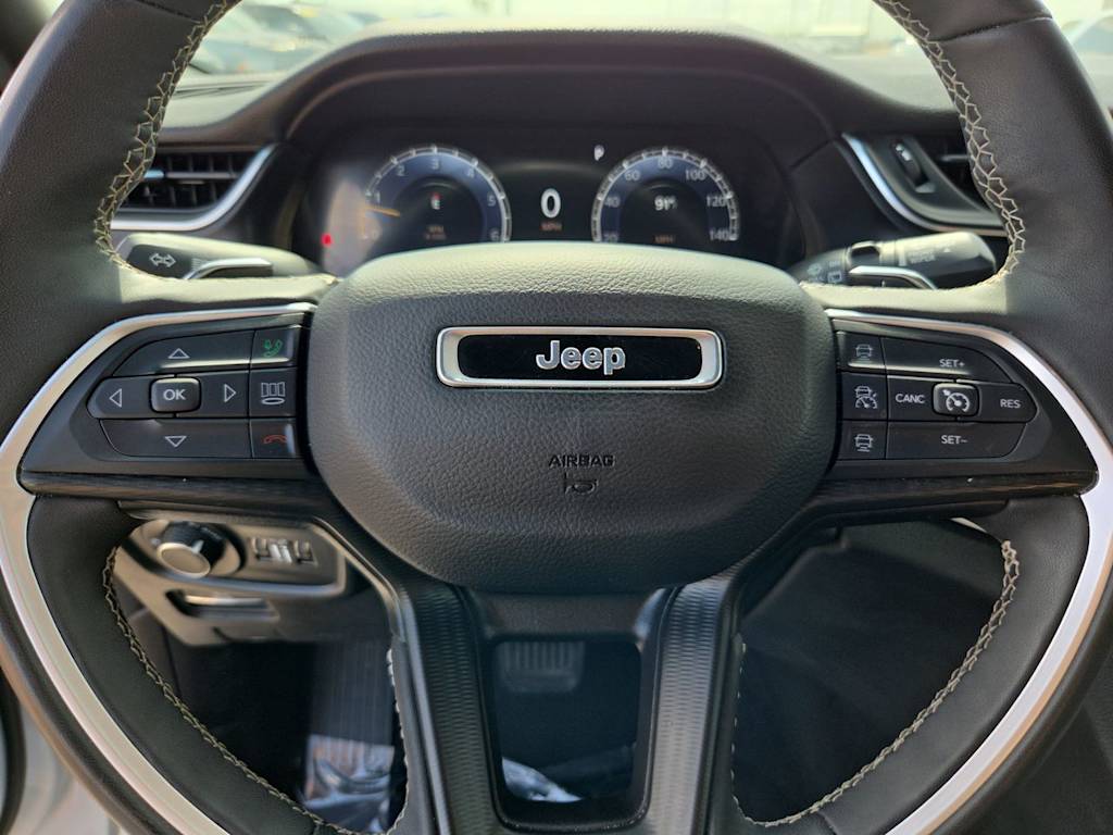 Thumbnail: 2024 Jeep Grand Cherokee - 29