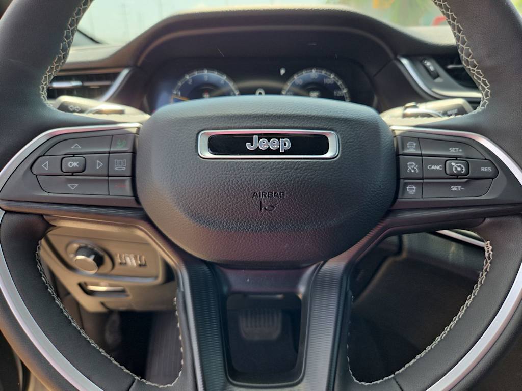 Thumbnail: 2026 Jeep Grand Cherokee - 28