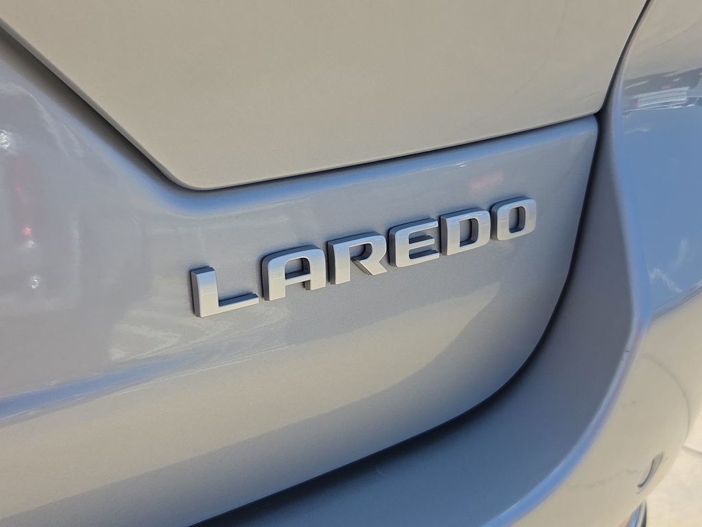 Thumbnail: 2026 Jeep Grand Cherokee - 7