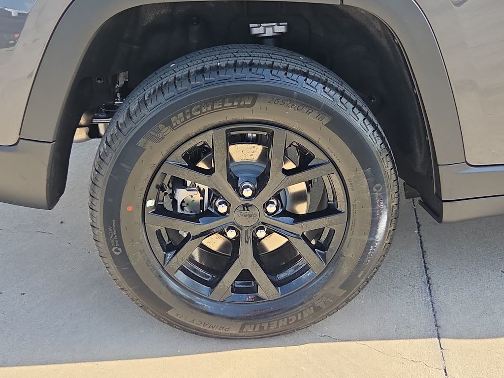 Thumbnail: 2026 Jeep Grand Cherokee - 8