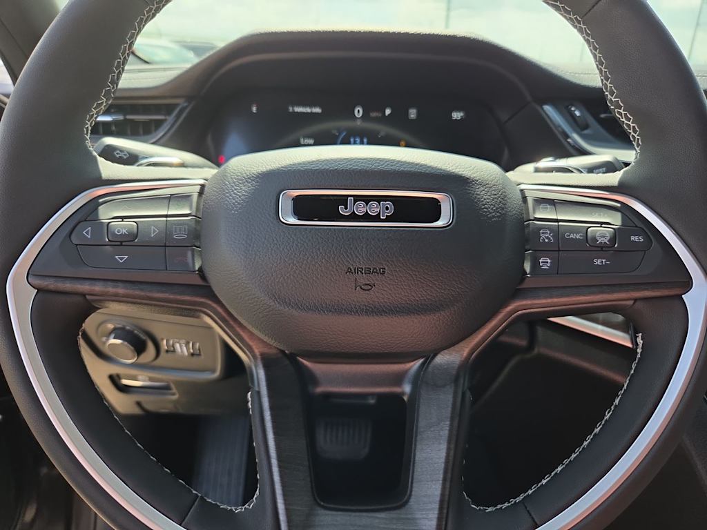 Thumbnail: 2026 Jeep Grand Cherokee - 29