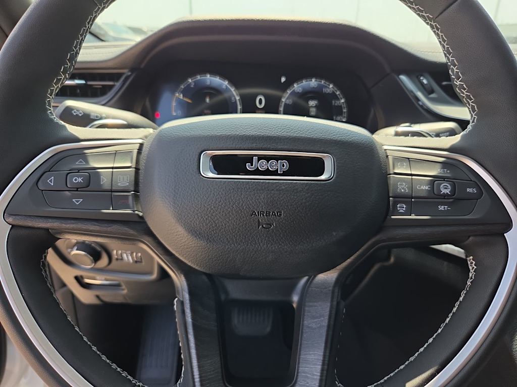Thumbnail: 2026 Jeep Grand Cherokee - 28