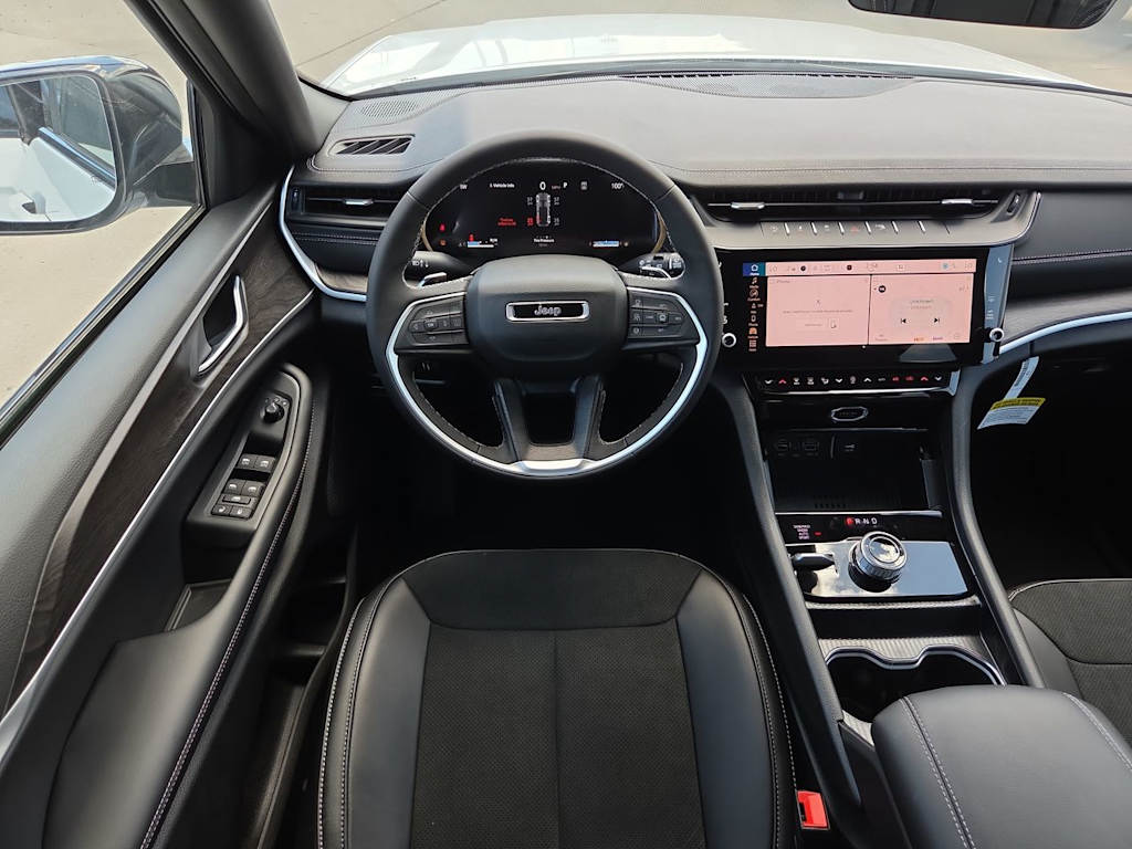 Thumbnail: 2026 Jeep Grand Cherokee - 10