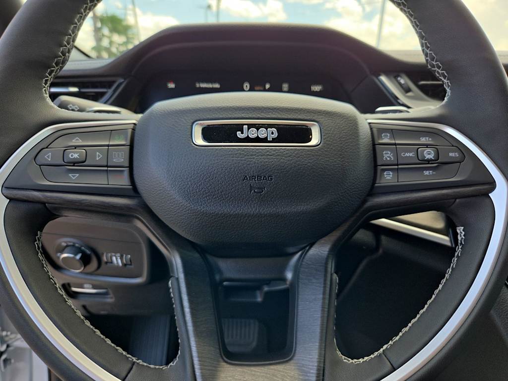 Thumbnail: 2026 Jeep Grand Cherokee - 28