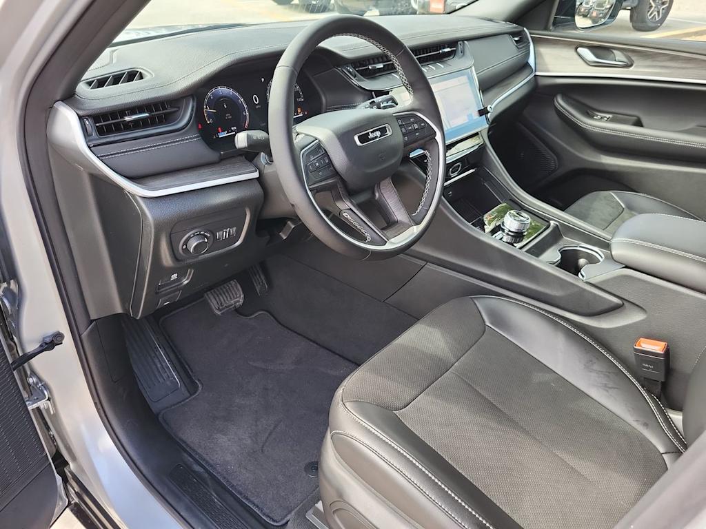 Thumbnail: 2026 Jeep Grand Cherokee - 2