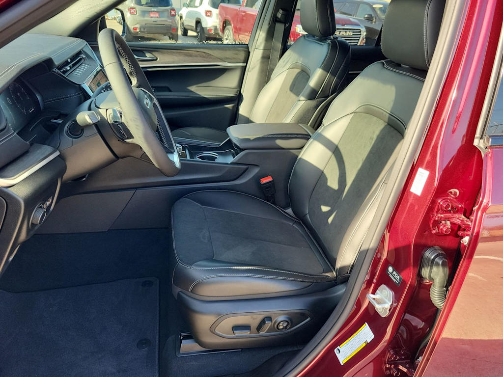 Thumbnail: 2026 Jeep Grand Cherokee - 11