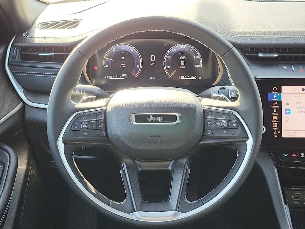 Thumbnail: 2026 Jeep Grand Cherokee - 14