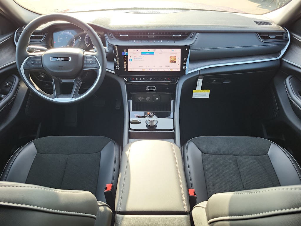 Thumbnail: 2026 Jeep Grand Cherokee - 10