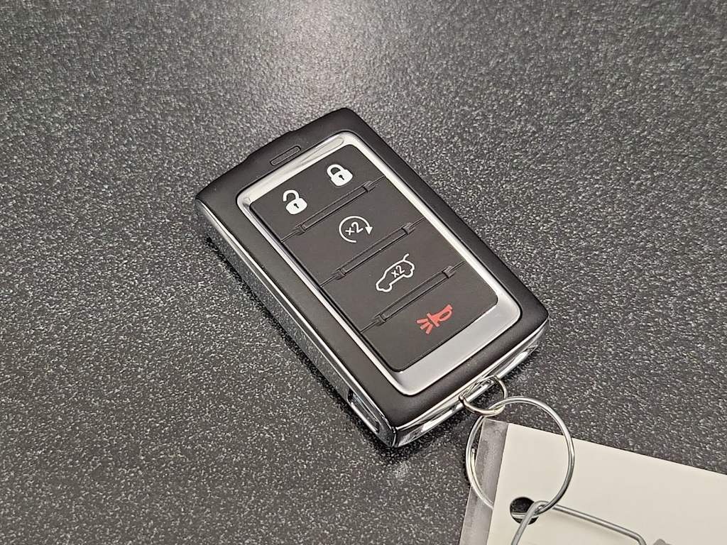 Thumbnail: 2026 Jeep Grand Cherokee - 18