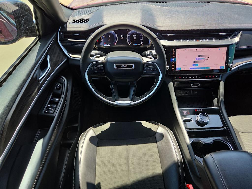 Thumbnail: 2026 Jeep Grand Cherokee - 10