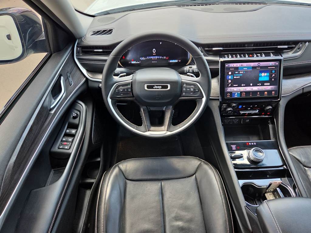 Thumbnail: 2023 Jeep Grand Cherokee - 10