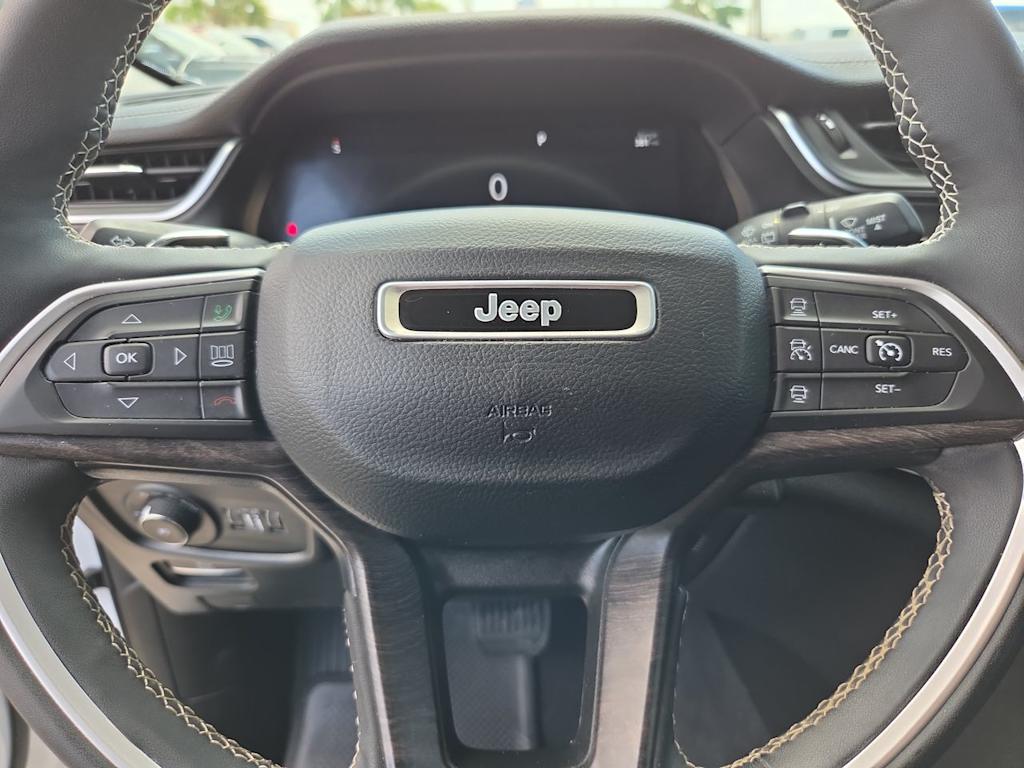 Thumbnail: 2023 Jeep Grand Cherokee - 28