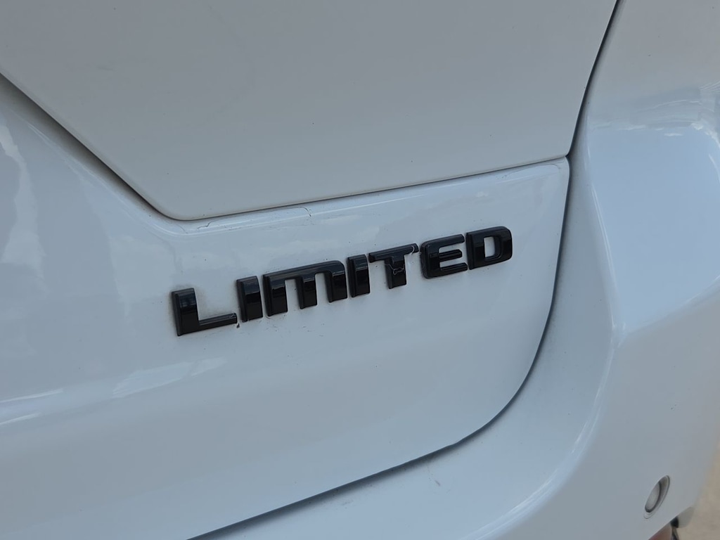 Thumbnail: 2023 Jeep Grand Cherokee - 7