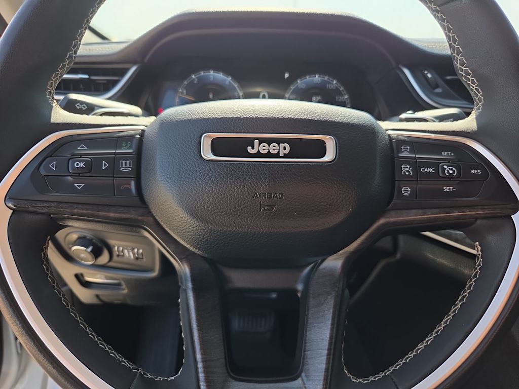 Thumbnail: 2023 Jeep Grand Cherokee - 29