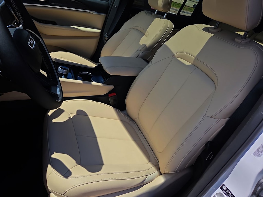 Thumbnail: 2026 Jeep Grand Cherokee - 10