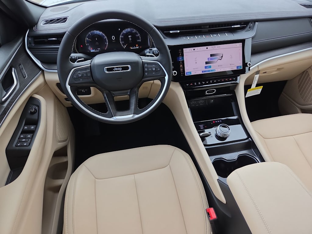Thumbnail: 2026 Jeep Grand Cherokee - 9