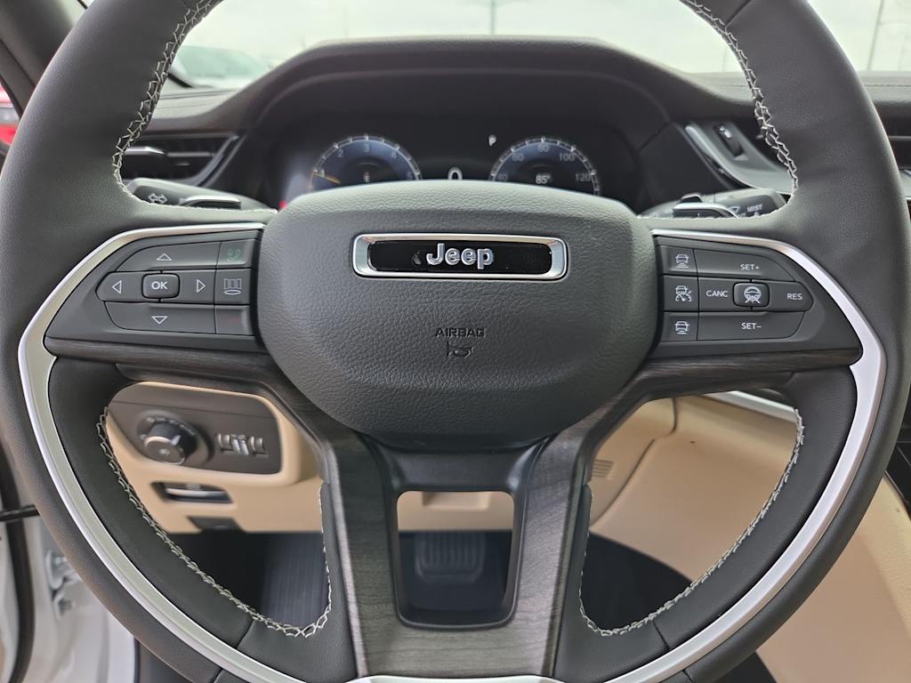 Thumbnail: 2026 Jeep Grand Cherokee - 28