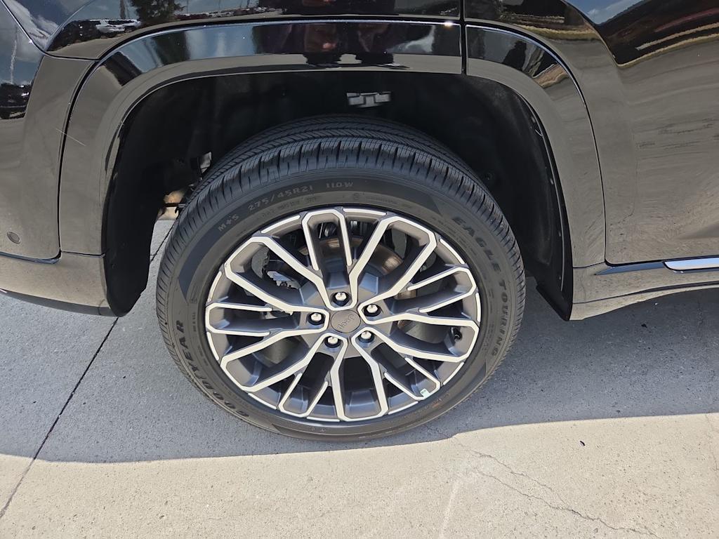 Thumbnail: 2026 Jeep Grand Cherokee - 8