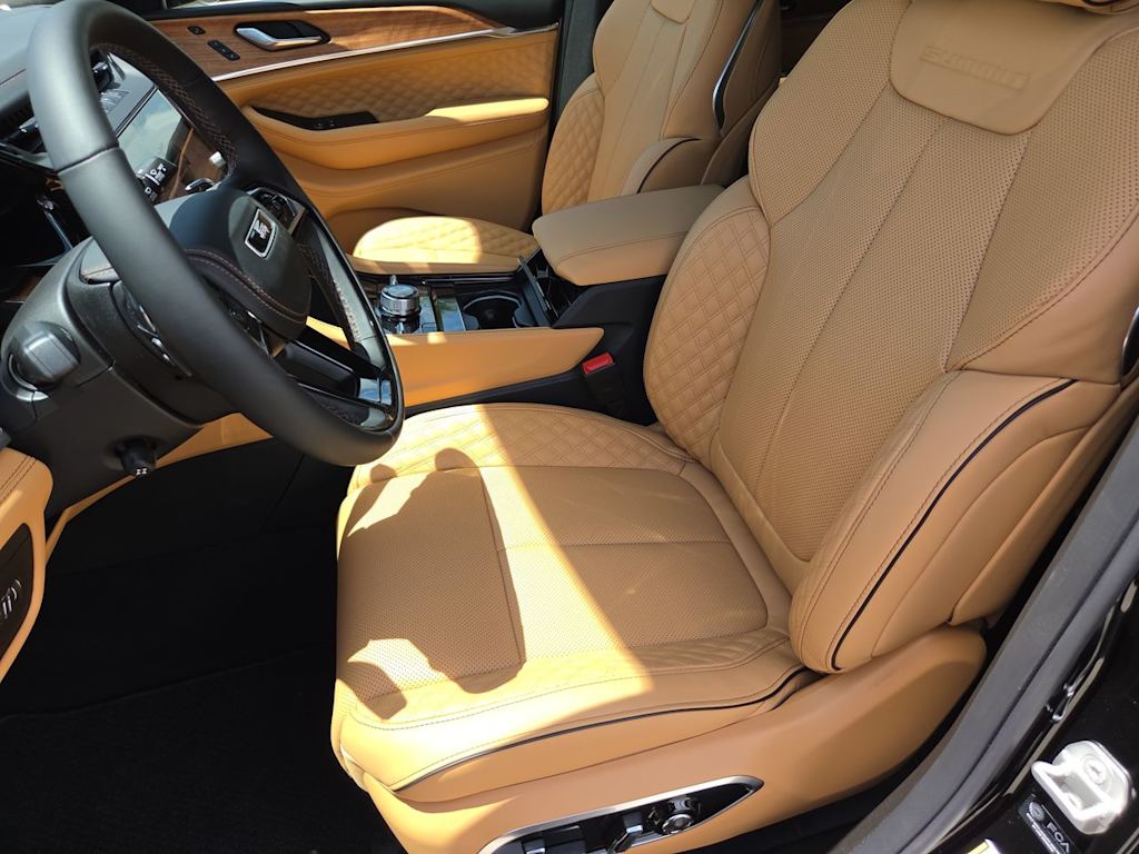 Thumbnail: 2026 Jeep Grand Cherokee - 12