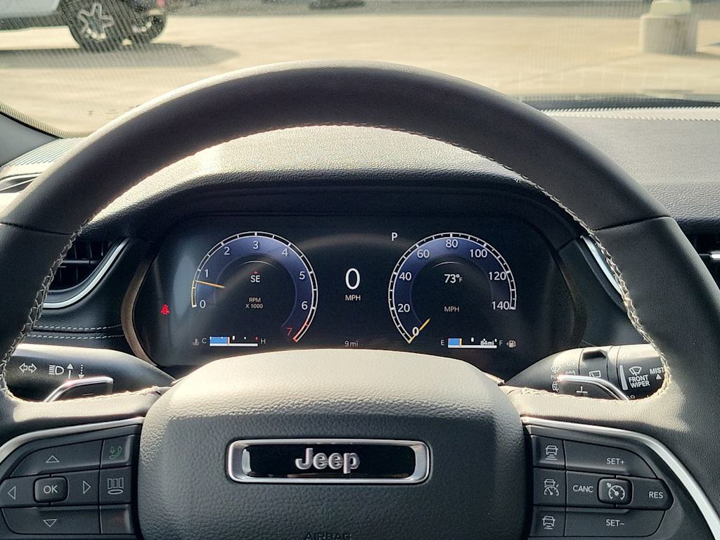 Thumbnail: 2026 Jeep Grand Cherokee L - 17