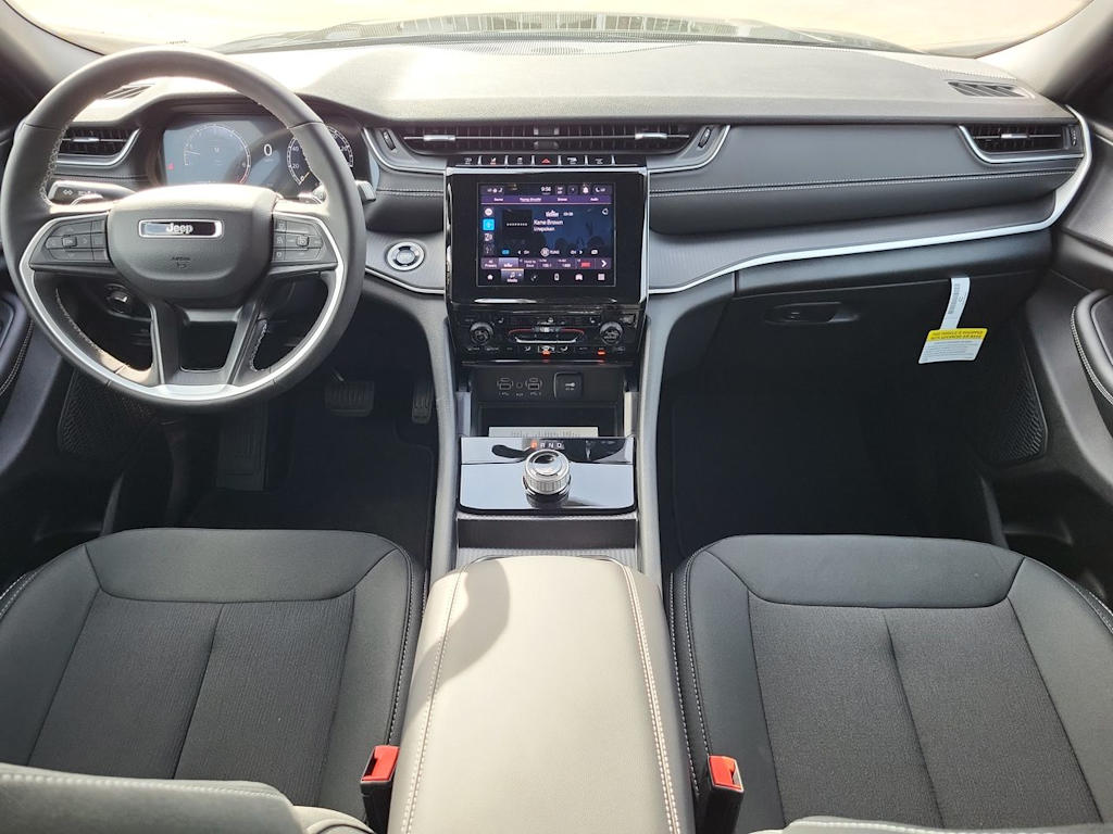 Thumbnail: 2026 Jeep Grand Cherokee L - 10