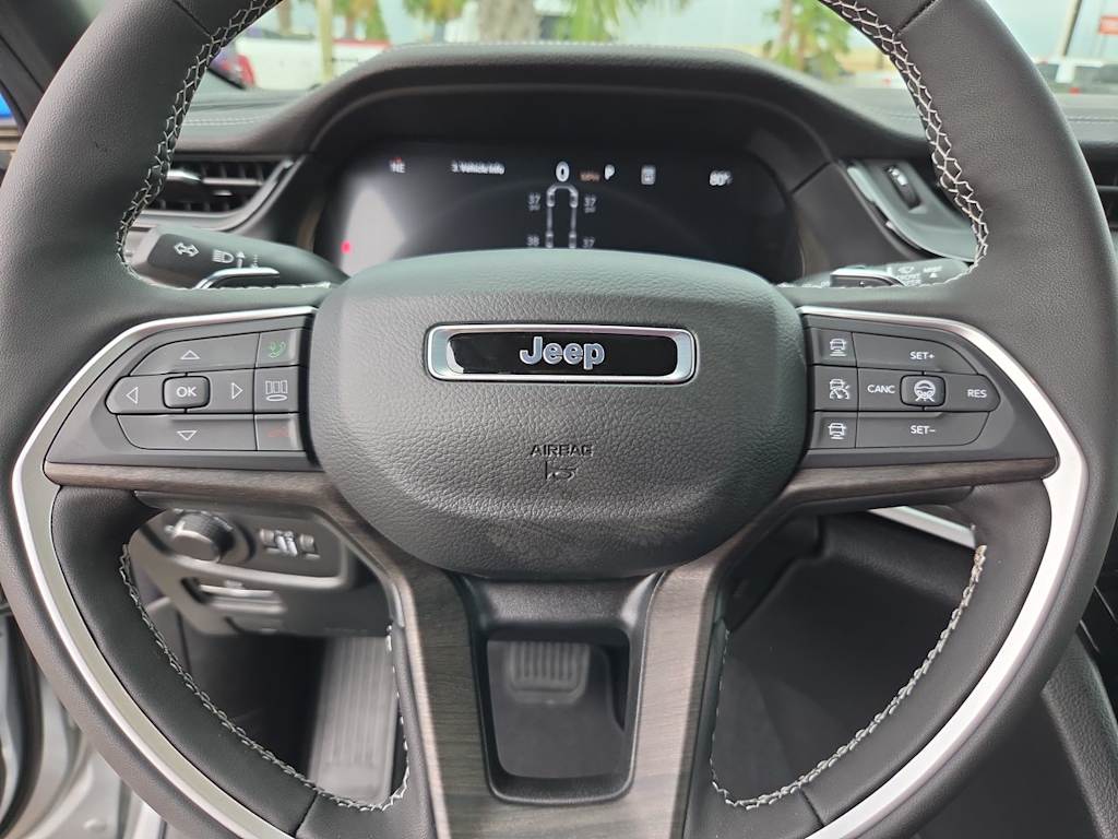 Thumbnail: 2026 Jeep Grand Cherokee L - 28
