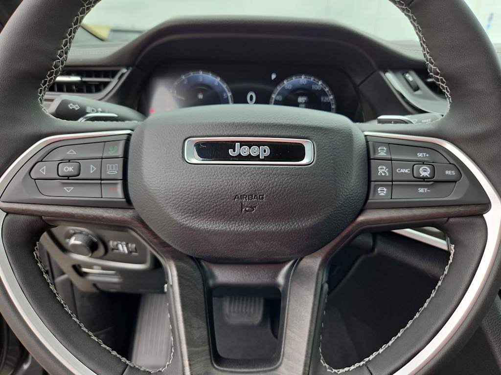 Thumbnail: 2026 Jeep Grand Cherokee L - 28
