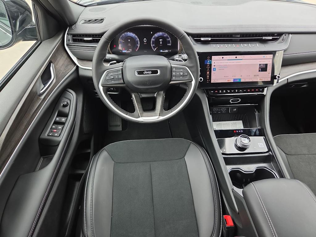 Thumbnail: 2026 Jeep Grand Cherokee L - 9