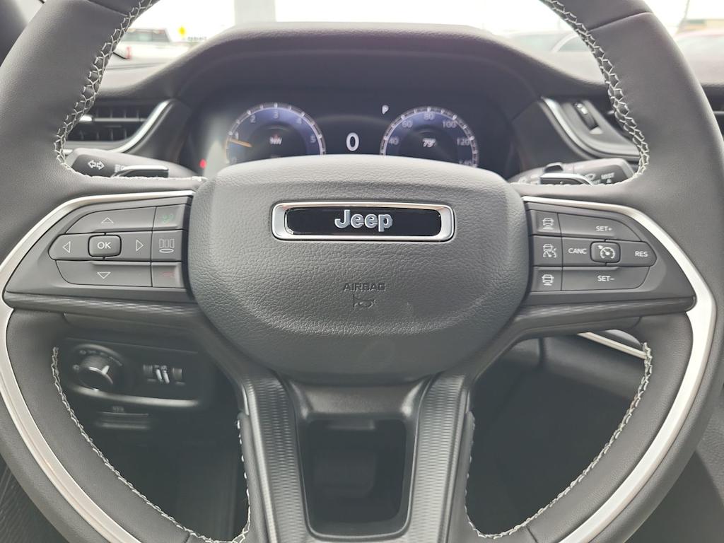 Thumbnail: 2026 Jeep Grand Cherokee L - 28