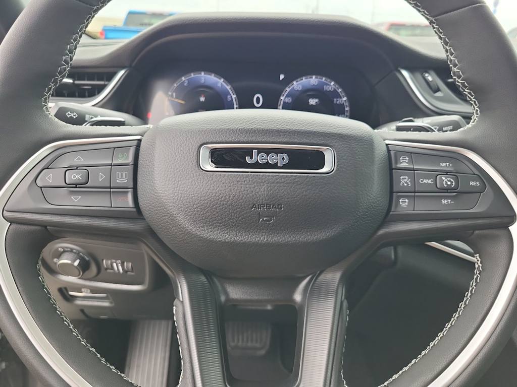 Thumbnail: 2026 Jeep Grand Cherokee L - 28