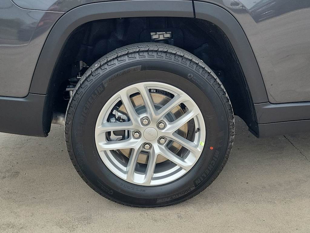 Thumbnail: 2026 Jeep Grand Cherokee L - 8