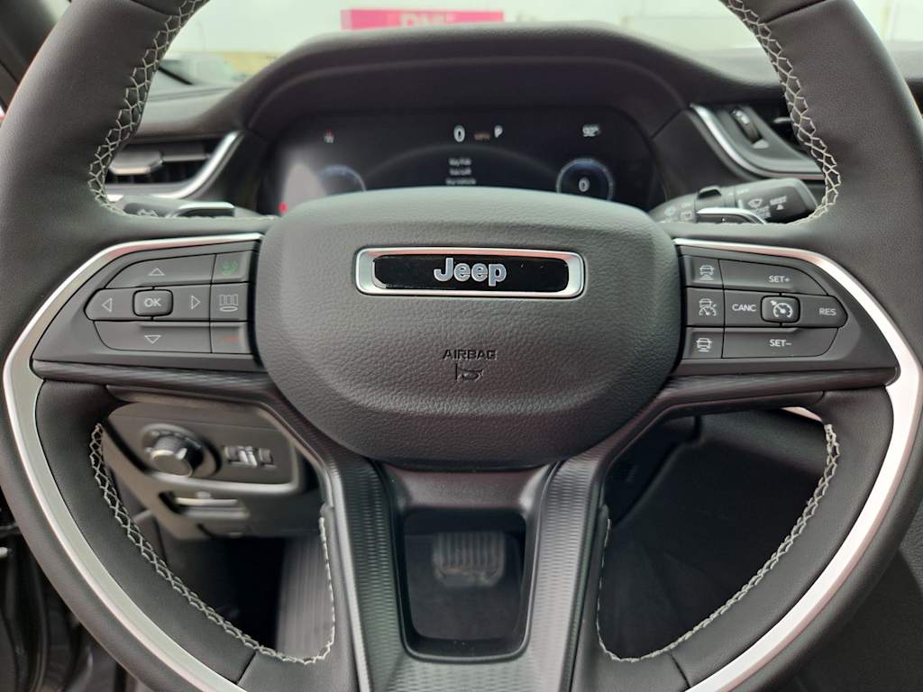 Thumbnail: 2026 Jeep Grand Cherokee L - 29